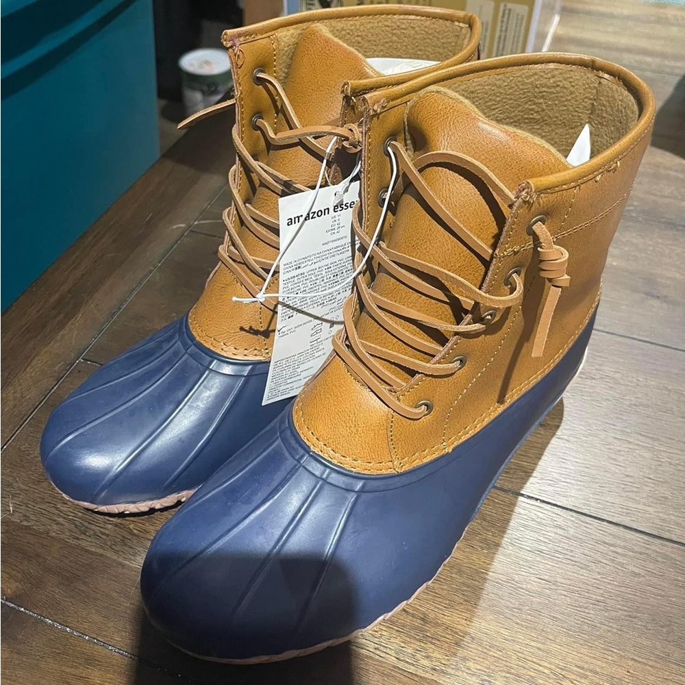 Amazon Essentials Duck Boots